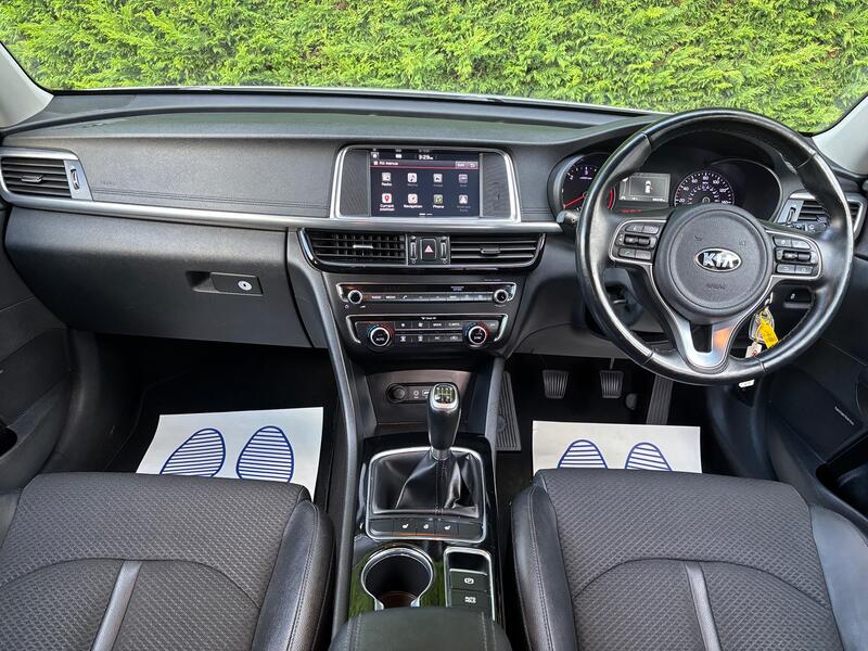 View KIA OPTIMA 1.7 CRDi 3