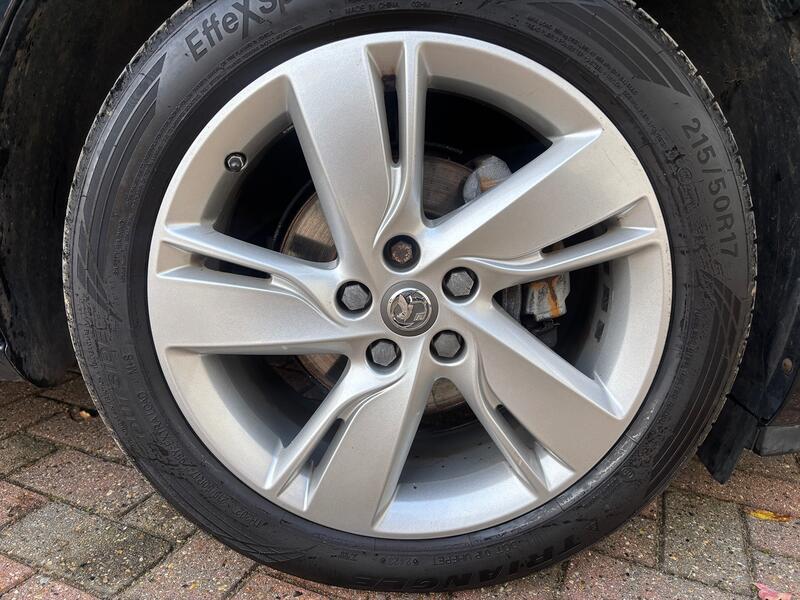 VAUXHALL ASTRA