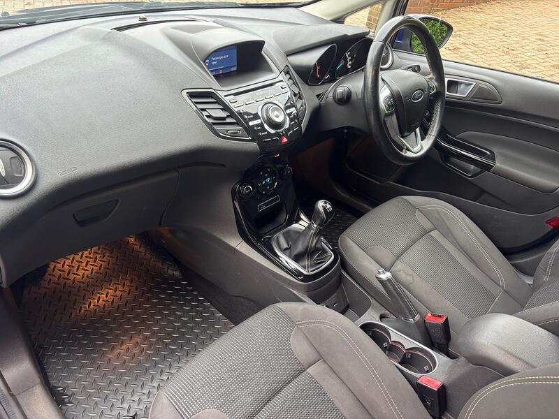 FORD FIESTA