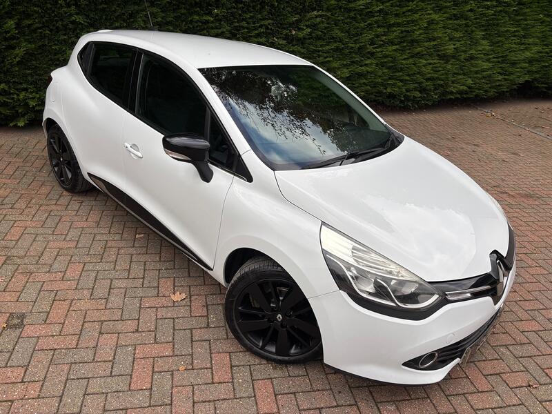 View RENAULT CLIO 1.5 dCi Dynamique S MediaNav