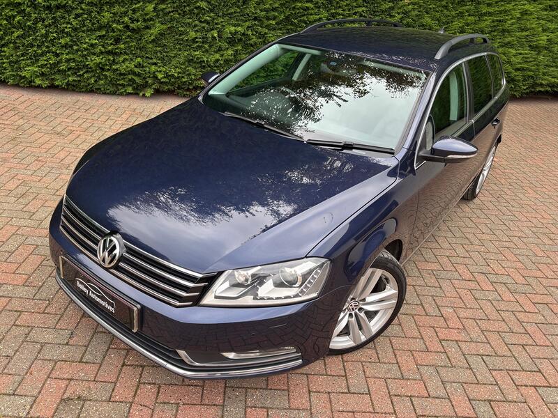 View VOLKSWAGEN PASSAT 2.0 TDI BlueMotion Tech Executive Style