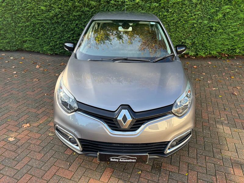 RENAULT CAPTUR