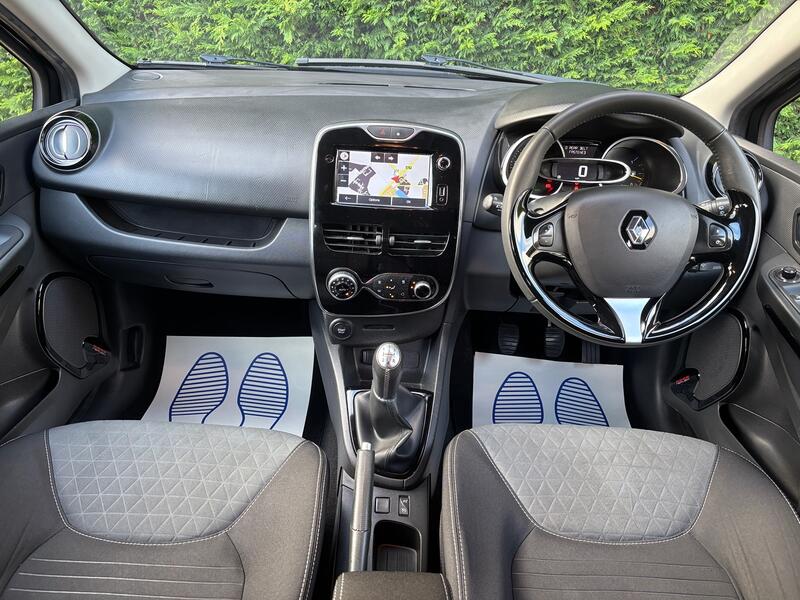 View RENAULT CLIO 1.5 Dynamique S MediaNav dCi 90 Stop & Start