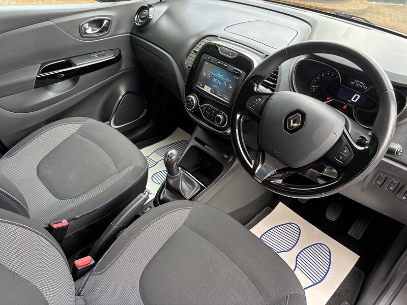 RENAULT CAPTUR