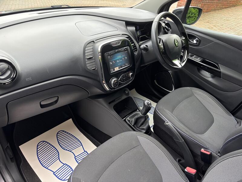 RENAULT CAPTUR