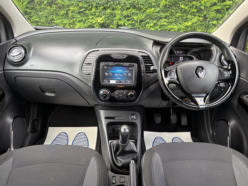 View RENAULT CAPTUR 0.9 Dynamique S MediaNav TCe 90 Stop & Start