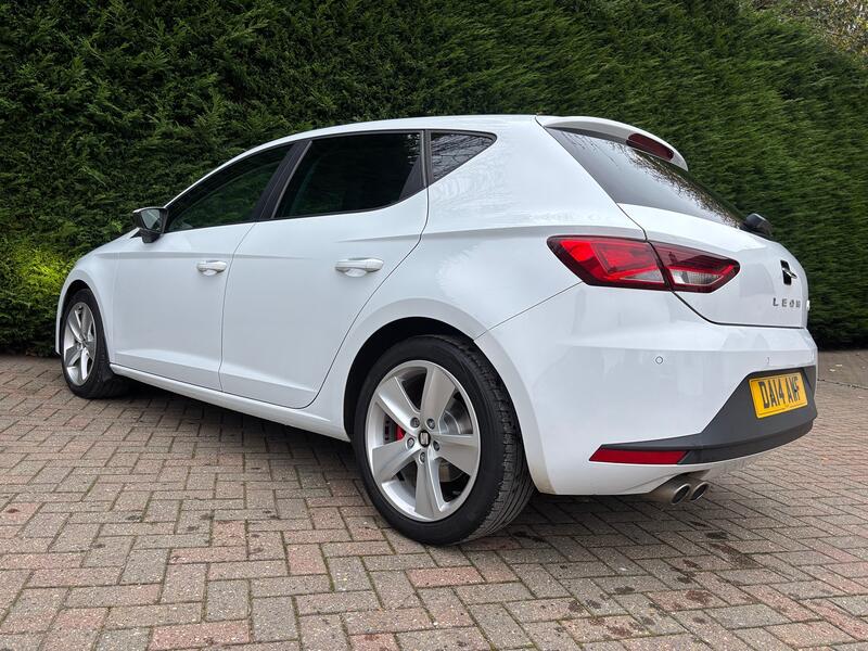 SEAT LEON
