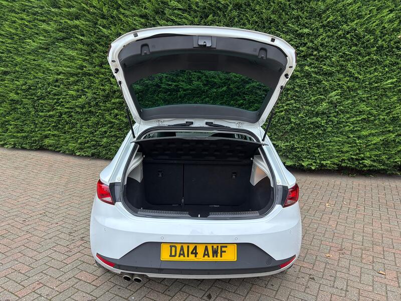 SEAT LEON