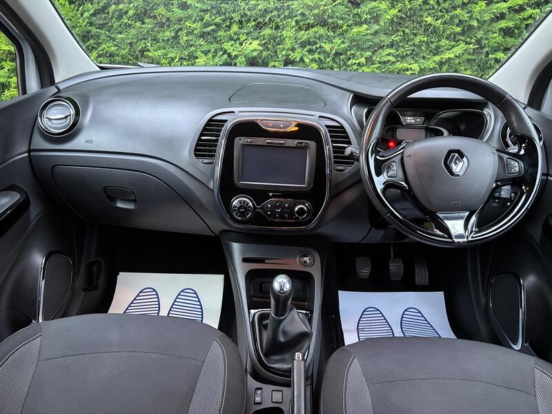 View RENAULT CAPTUR 1.5 Dynamique S Nav dCi 90
