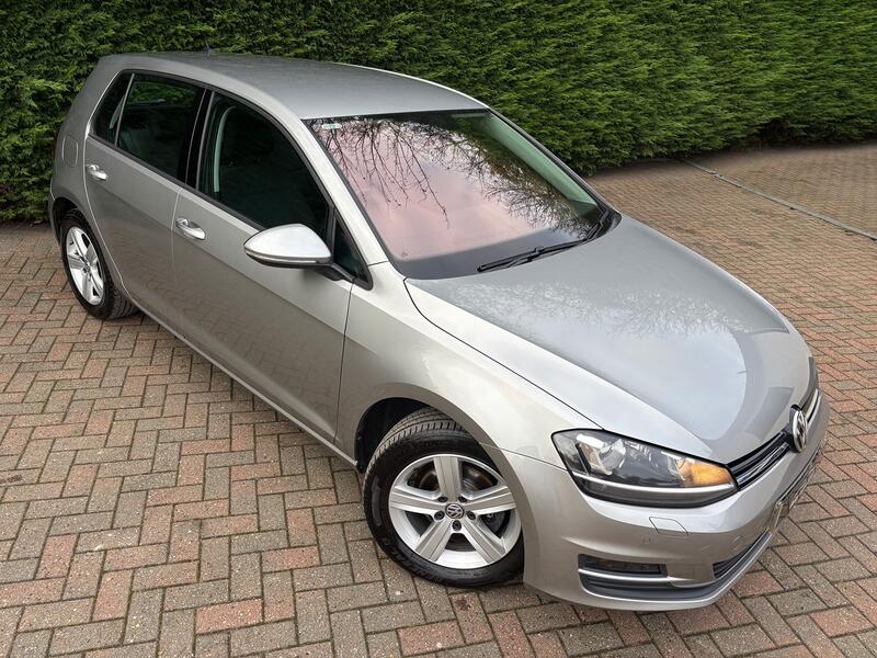 View VOLKSWAGEN GOLF 1.6 TDI BlueMotion Tech Match