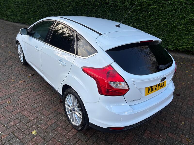 FORD FOCUS
