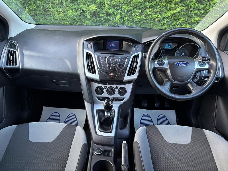 View FORD FOCUS 1.6 TDCi Zetec