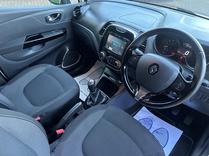 RENAULT CAPTUR