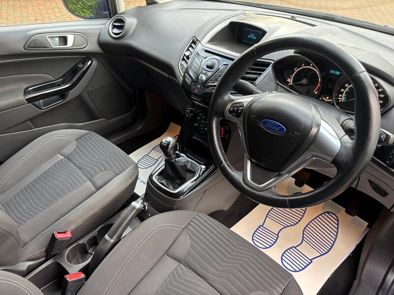 FORD FIESTA