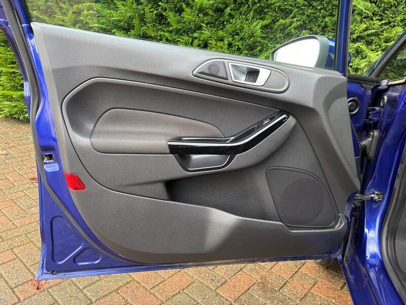 FORD FIESTA
