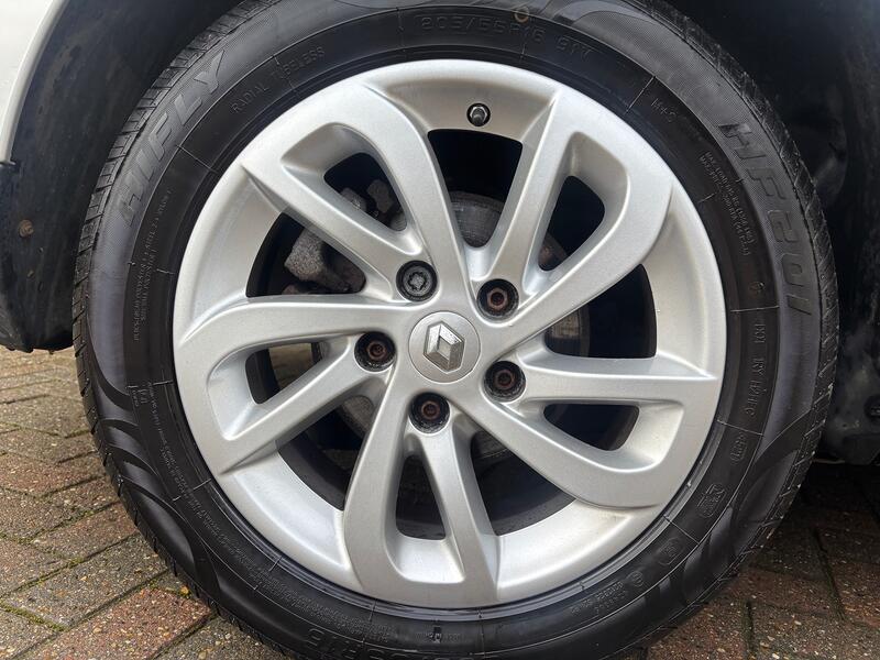 RENAULT MEGANE
