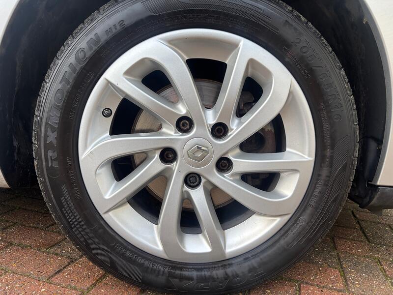 RENAULT MEGANE
