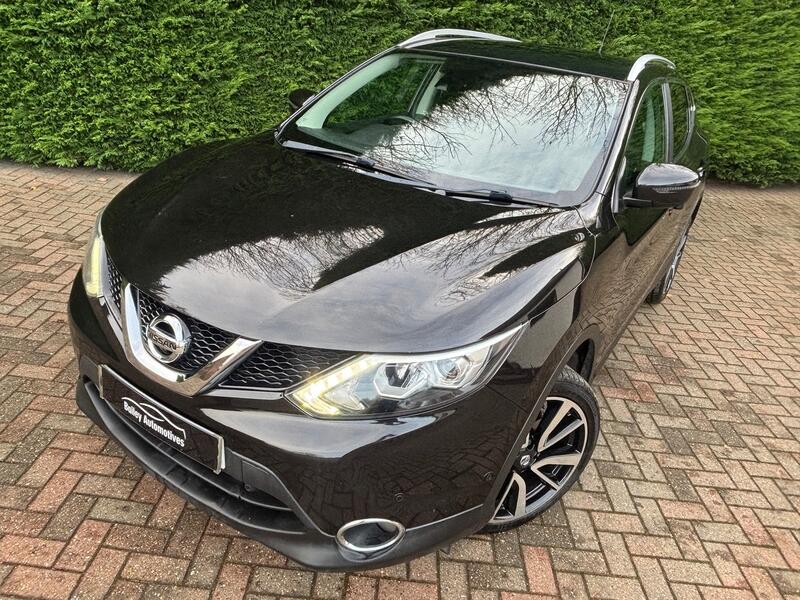 View NISSAN QASHQAI 1.5 dCi Tekna