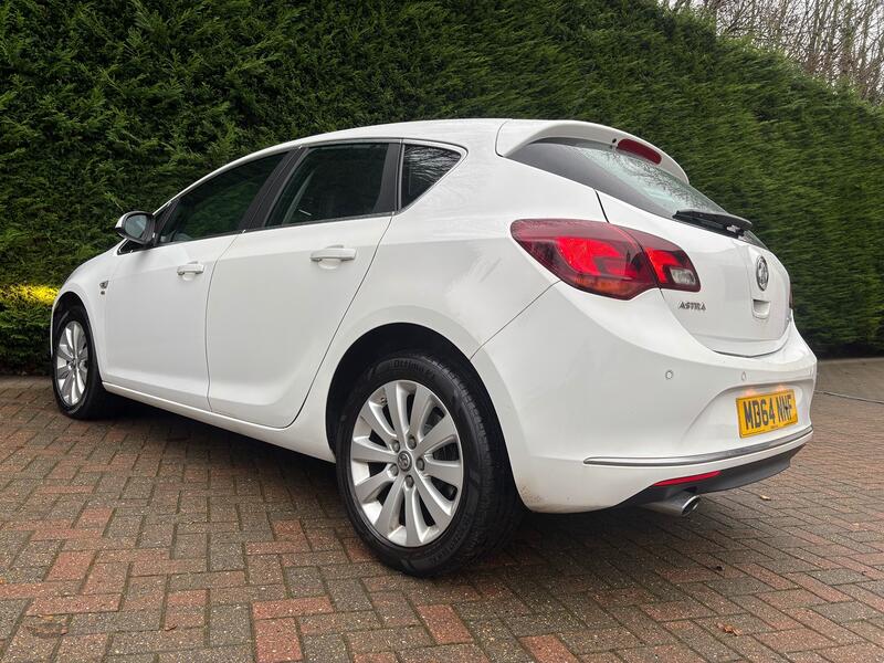VAUXHALL ASTRA