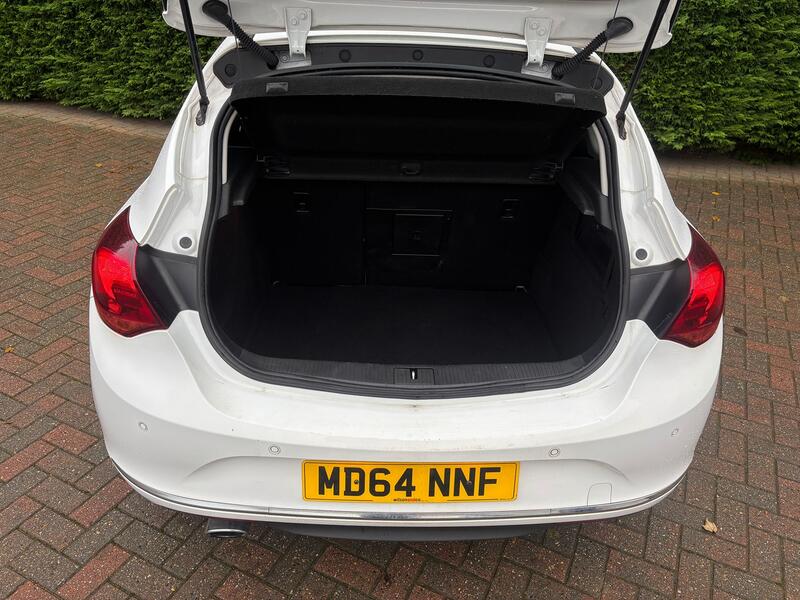 VAUXHALL ASTRA