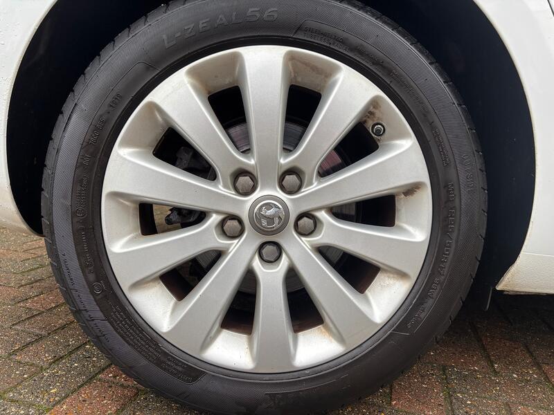 VAUXHALL ASTRA