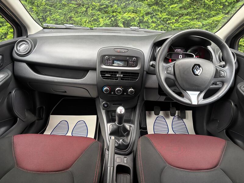 View RENAULT CLIO 1.2 Play 1.2 16v 75