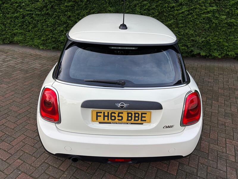 MINI HATCH