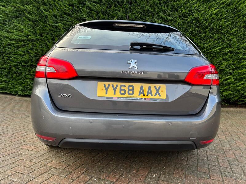PEUGEOT 308