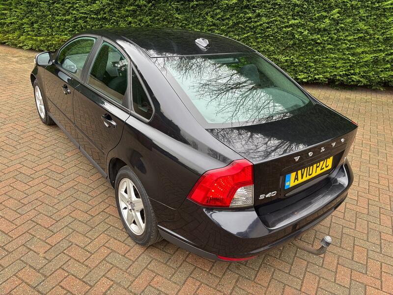 VOLVO S40