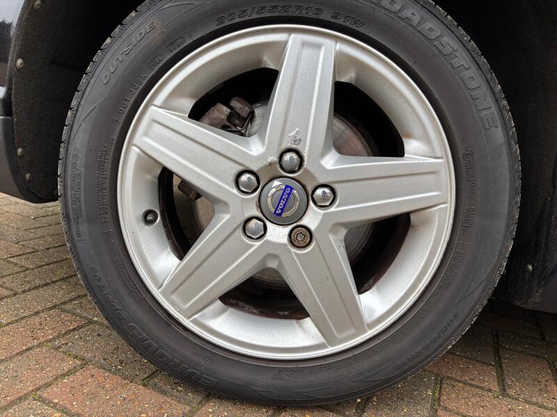 VOLVO S40