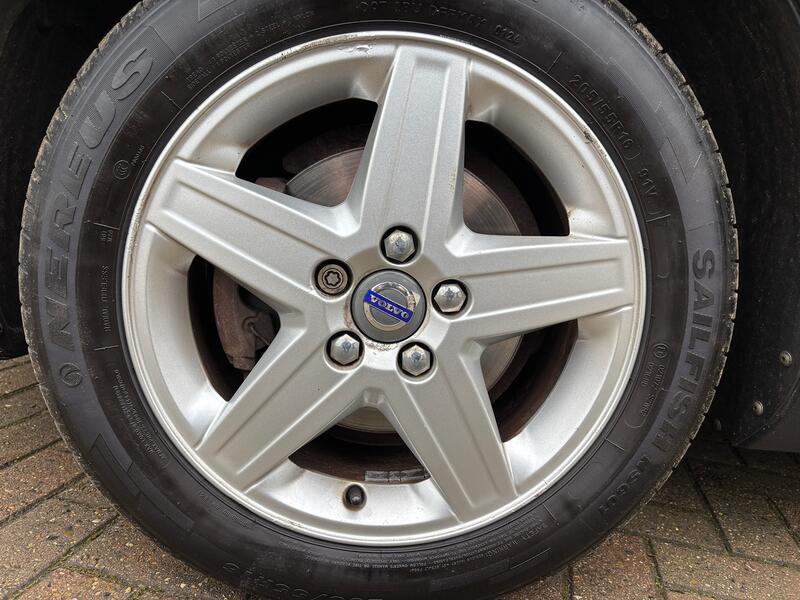 VOLVO S40