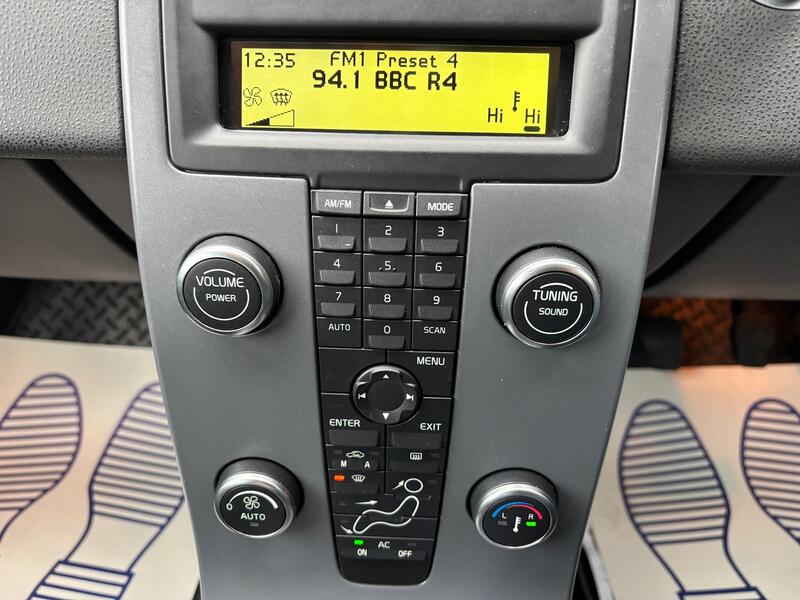 VOLVO S40