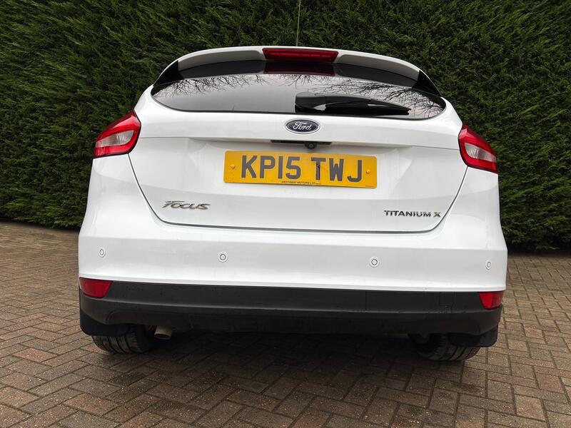 FORD FOCUS