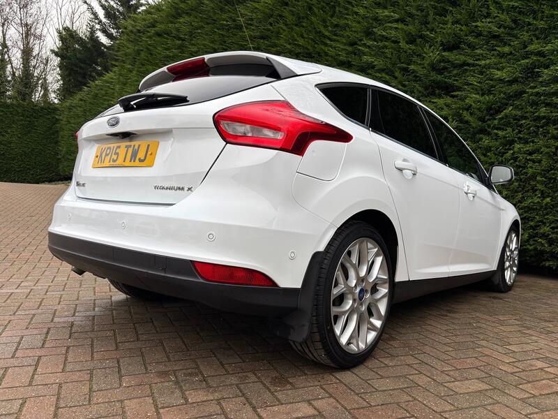 FORD FOCUS