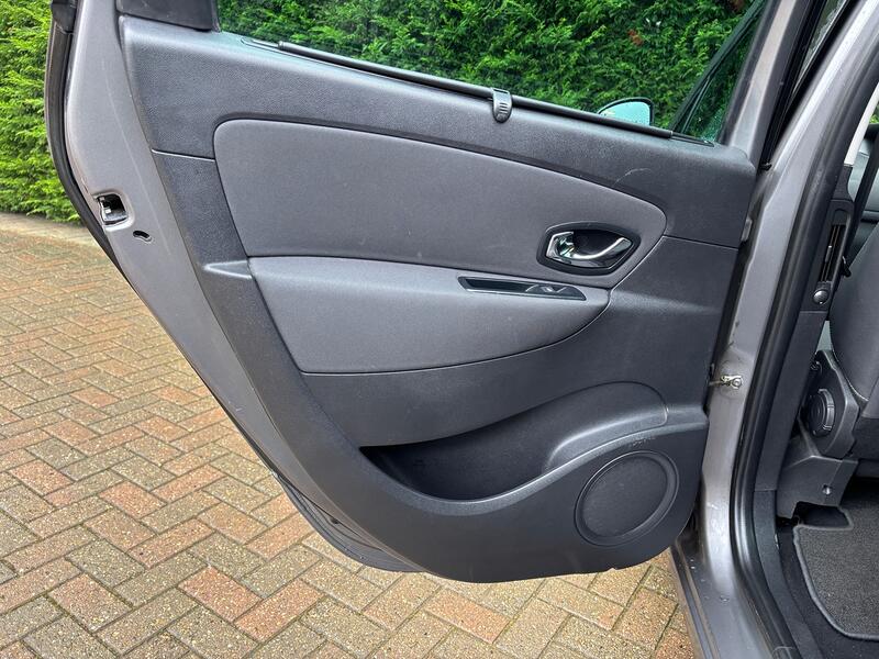 RENAULT SCENIC