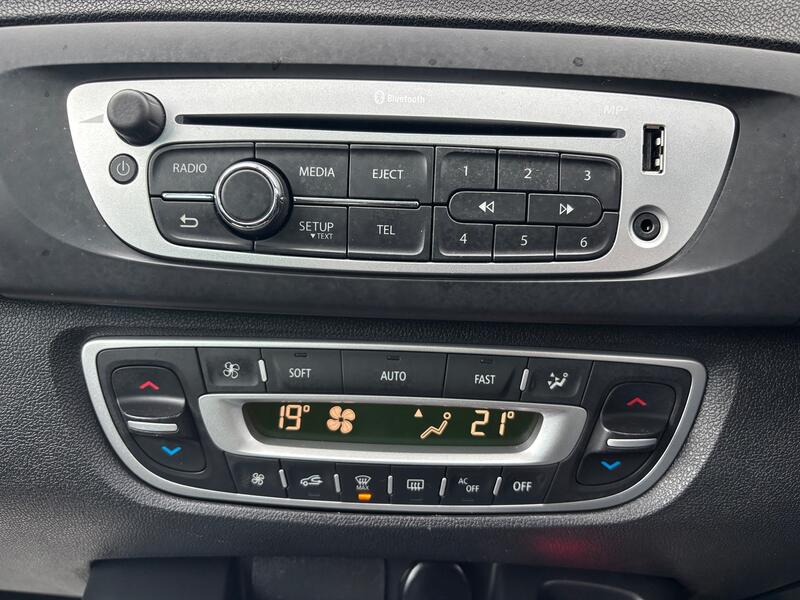 RENAULT SCENIC