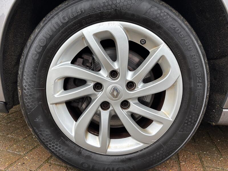RENAULT SCENIC