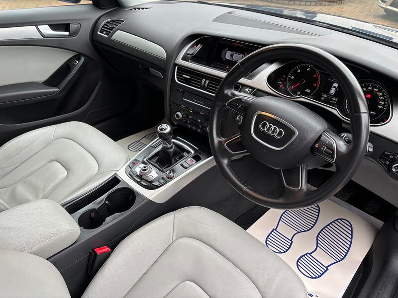 AUDI A4 AVANT