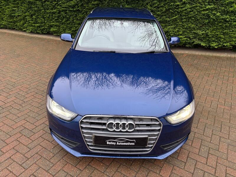 AUDI A4 AVANT