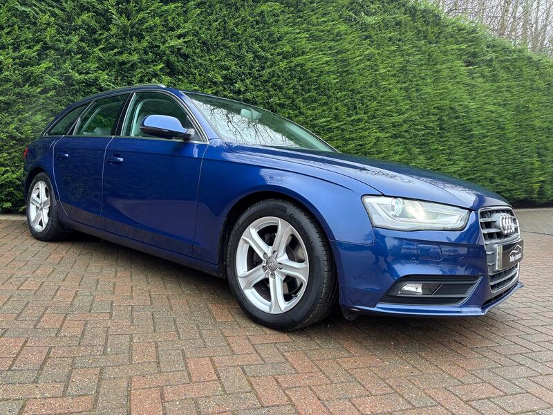 AUDI A4 AVANT