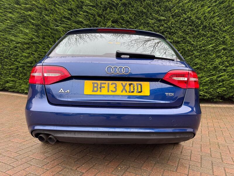 AUDI A4 AVANT