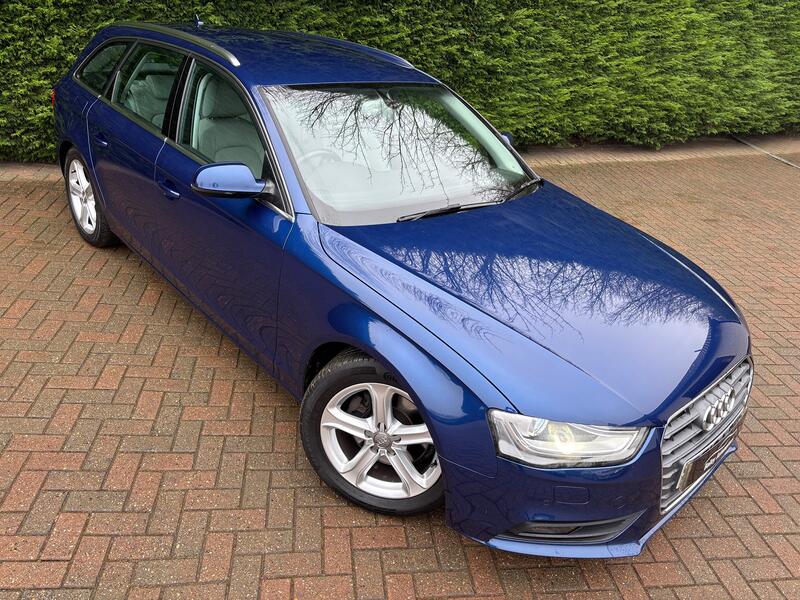 View AUDI A4 AVANT 2.0 TDIe SE Technik