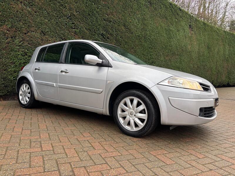 RENAULT MEGANE