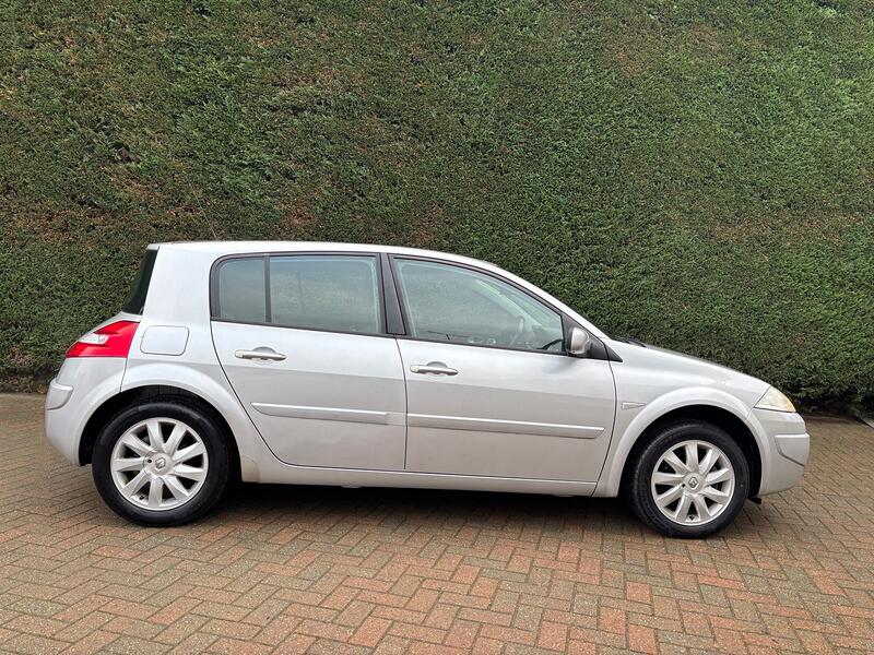 RENAULT MEGANE