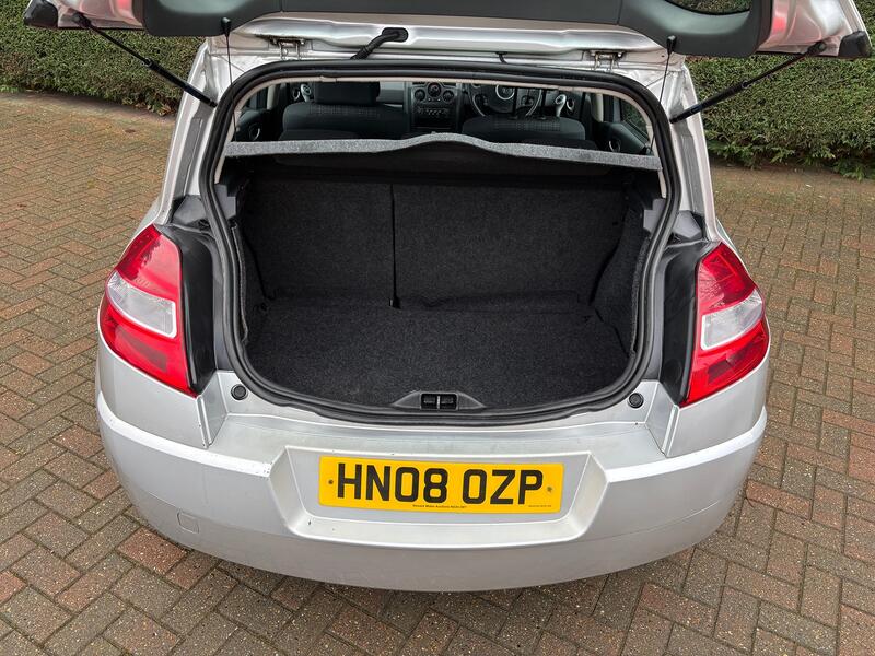 RENAULT MEGANE