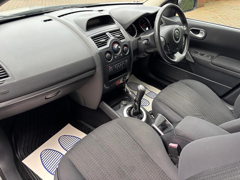 RENAULT MEGANE