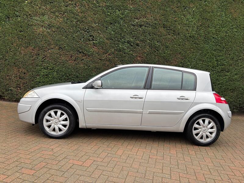 RENAULT MEGANE