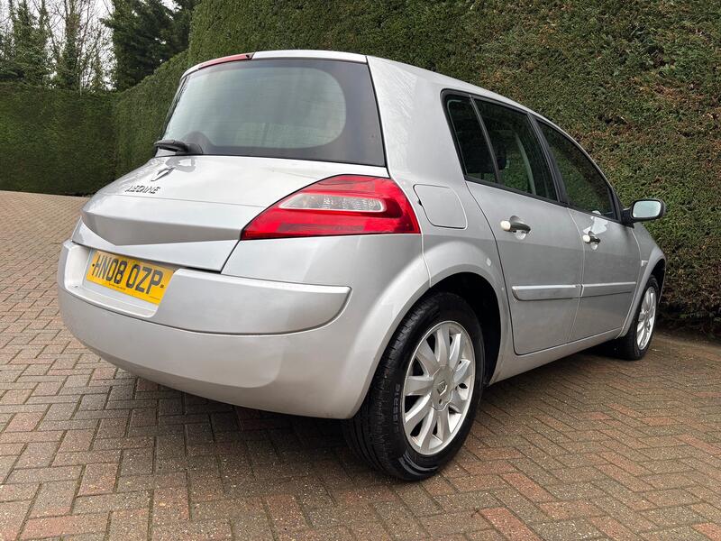 RENAULT MEGANE