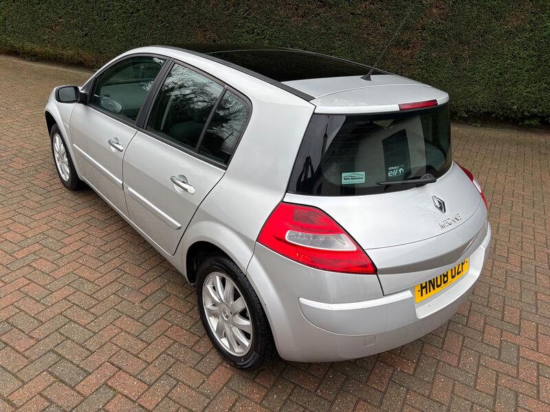 RENAULT MEGANE