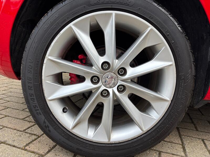 SEAT IBIZA
